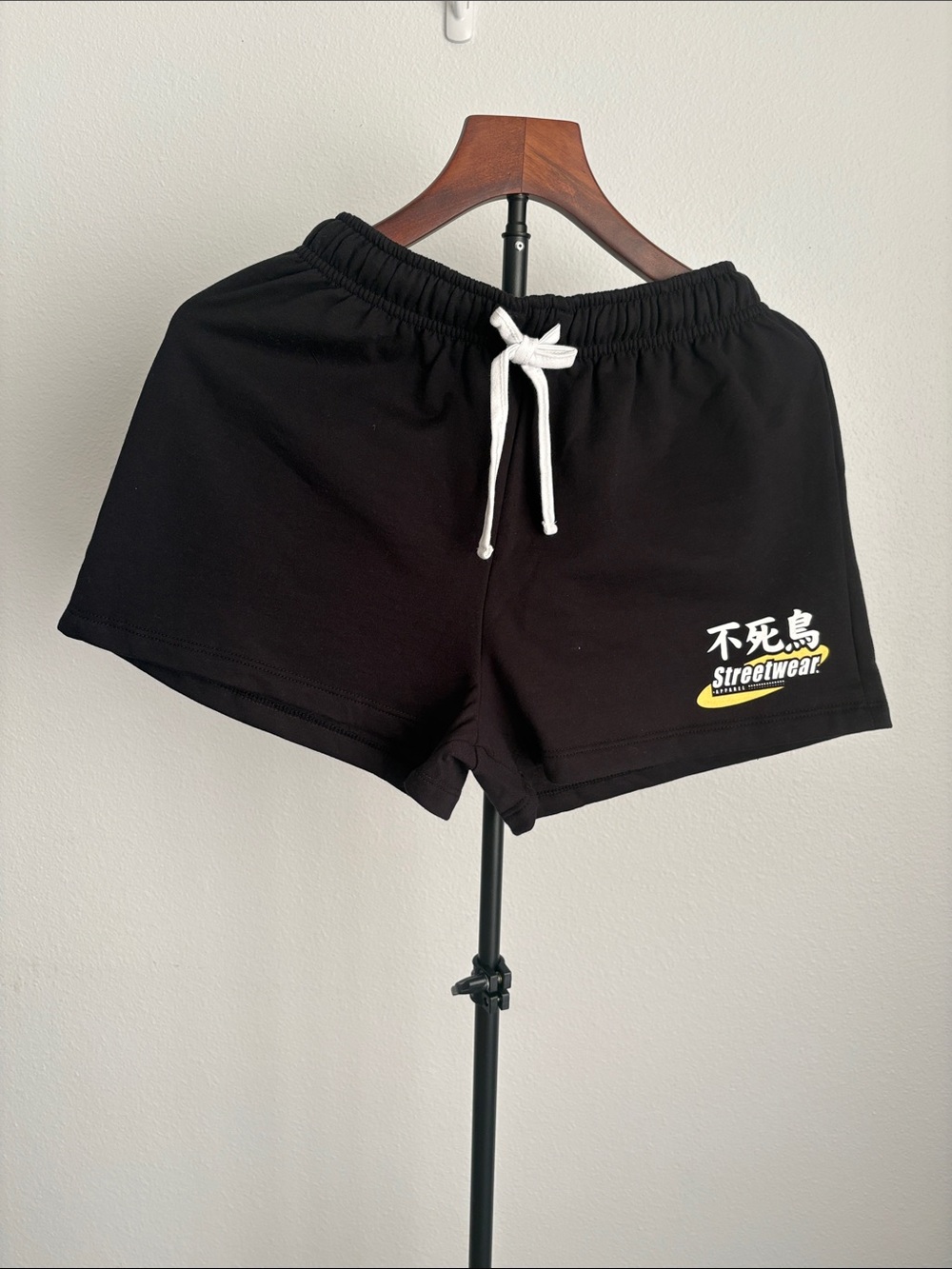 Skinnydip London black athletic shorts women’s XS
